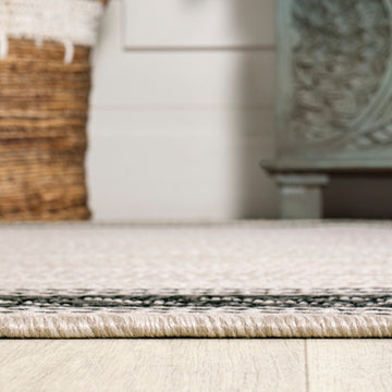 Lucia Classic Diamond Border Indoor/outdoor Area Rug